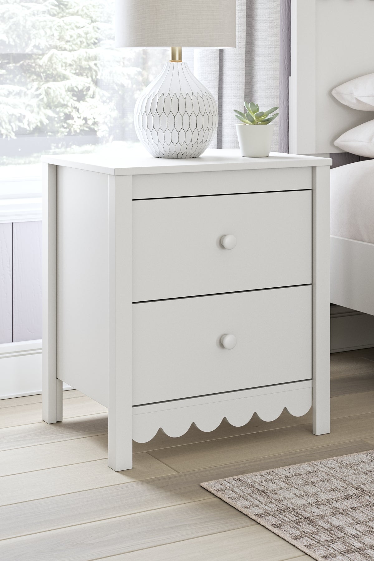 Hallityn Twin Panel Headboard with Dresser, Chest and 2 Nightstands